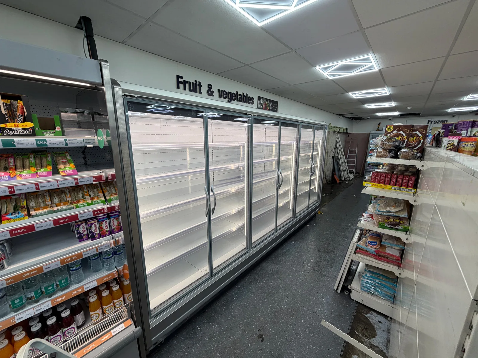 New Arneg Osaka multidecks installed and stocked at Nisa Local, Kingskerswell